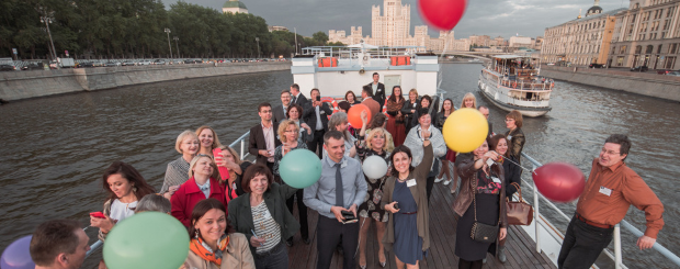 23 мая мы отпраздновали День Предпринимателя во время речной прогулки по Москве-реке, организуемой для членов, партнеров и друзей МАП.
